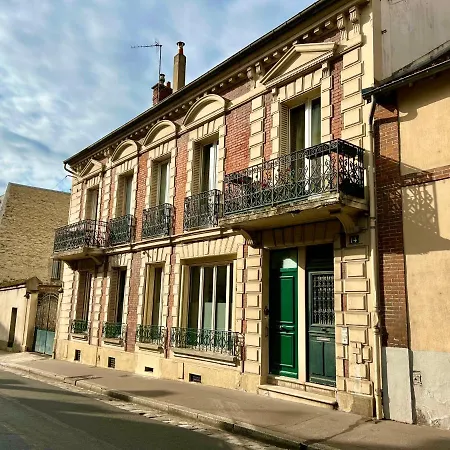 Appartement De Luxe Avec Fresque, Hyper Centre Et Parking Sure Fontainebleau Exterior foto