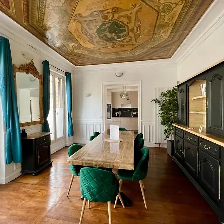 Appartement De Luxe Avec Fresque, Hyper Centre Et Parking Sure Fontainebleau Exterior foto